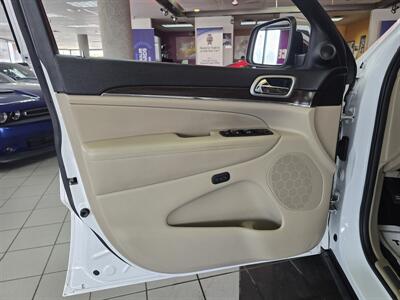 2018 Jeep Grand Cherokee Limited 4DR SUV   - Photo 8 - Hamilton, OH 45015