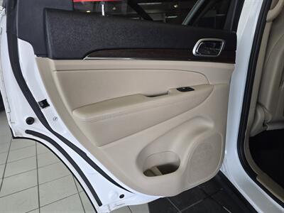 2018 Jeep Grand Cherokee Limited 4DR SUV   - Photo 9 - Hamilton, OH 45015