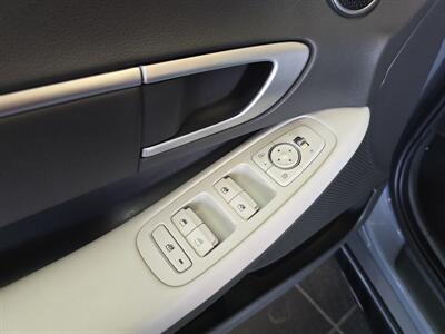 2025 Hyundai Sonata SEL 4DR SEDAN   - Photo 17 - Hamilton, OH 45015