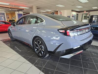 2025 Hyundai Sonata SEL 4DR SEDAN   - Photo 6 - Hamilton, OH 45015