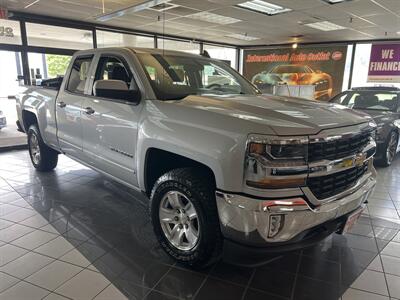 2017 Chevrolet Silverado 1500 LT 4DR EXT CAB 4X4   - Photo 4 - Hamilton, OH 45015