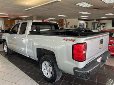 2017 Chevrolet Silverado 1500 LT 4DR EXT CAB 4X4   - Photo 8 - Hamilton, OH 45015