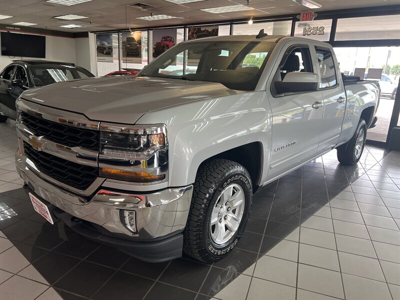 2017 Chevrolet Silverado 1500 LT 4DR EXT CAB 4X4 - Photo 1 - Hamilton, OH 45015