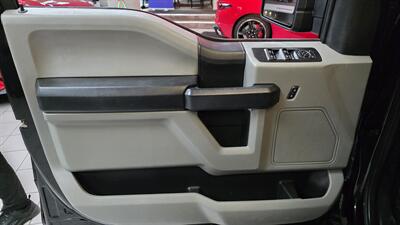 2020 Ford F-150 STX 4DR CREW CAB 4X4/V8   - Photo 19 - Hamilton, OH 45015