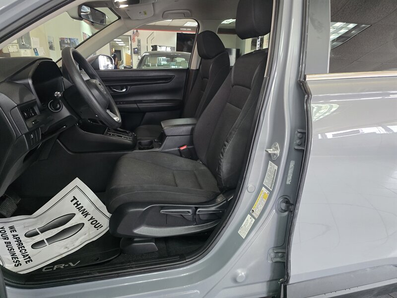 2025 Honda CR-V LX - Photo 9 - Hamilton, OH 45015
