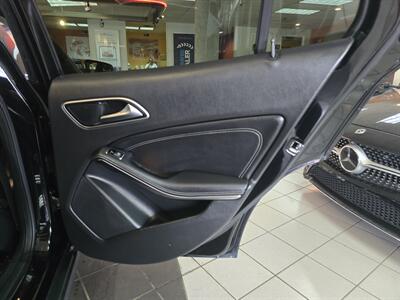 2015 Mercedes-Benz GLA 250 4MATIC 4DR SUV AWD   - Photo 15 - Hamilton, OH 45015