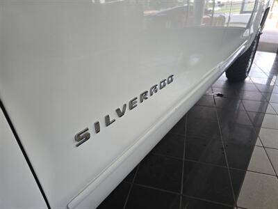 2018 Chevrolet Silverado 1500 LT-CREW CAB-4X4   - Photo 23 - Hamilton, OH 45015