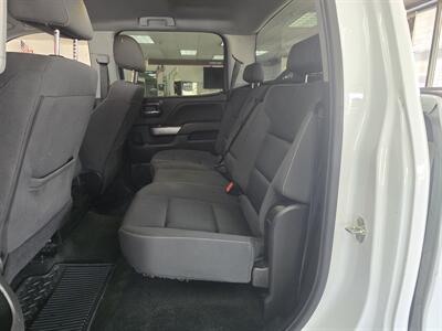 2018 Chevrolet Silverado 1500 LT-CREW CAB-4X4   - Photo 11 - Hamilton, OH 45015