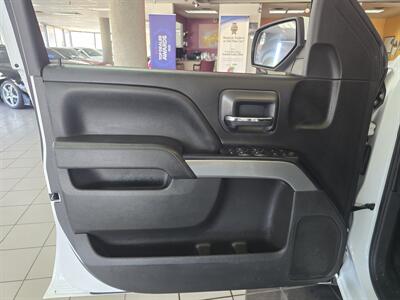 2018 Chevrolet Silverado 1500 LT-CREW CAB-4X4   - Photo 7 - Hamilton, OH 45015