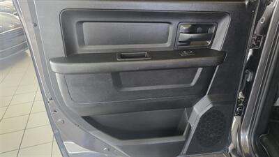 2014 RAM 1500 Express-CREW CAB-4X4-HEMI   - Photo 21 - Hamilton, OH 45015