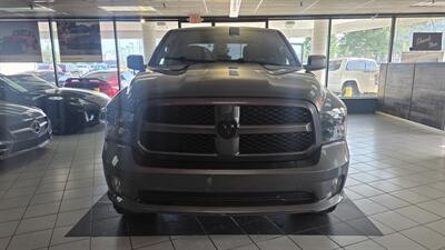 2014 RAM 1500 Express-CREW CAB-4X4-HEMI   - Photo 3 - Hamilton, OH 45015