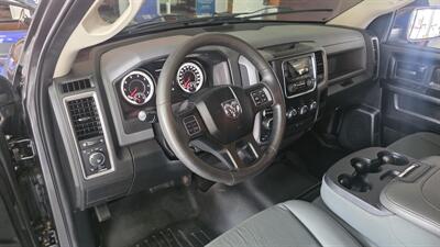 2014 RAM 1500 Express-CREW CAB-4X4-HEMI   - Photo 13 - Hamilton, OH 45015