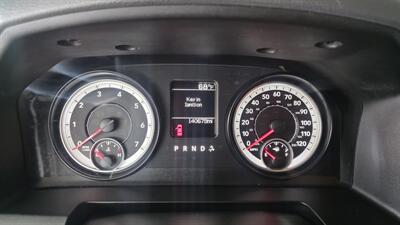 2014 RAM 1500 Express-CREW CAB-4X4-HEMI   - Photo 14 - Hamilton, OH 45015