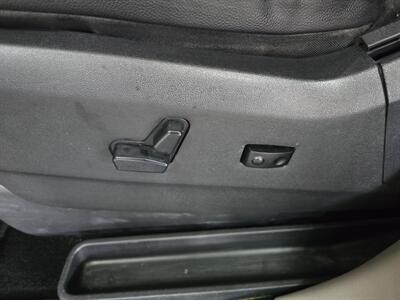 2012 Chrysler Town & Country Touring   - Photo 20 - Hamilton, OH 45015