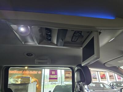 2012 Chrysler Town & Country Touring   - Photo 17 - Hamilton, OH 45015