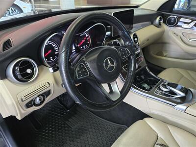 2016 Mercedes-Benz C 300 4MATIC   - Photo 9 - Hamilton, OH 45015