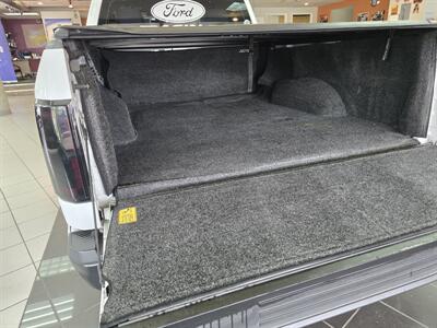 2016 Ford F-150 XL 2DR REGULAR CAB/ECOBEAST   - Photo 20 - Hamilton, OH 45015
