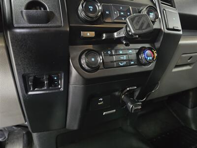 2016 Ford F-150 XL 2DR REGULAR CAB/ECOBEAST   - Photo 14 - Hamilton, OH 45015