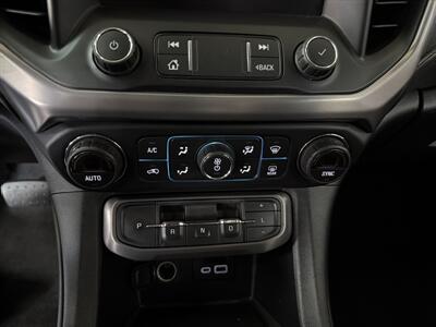 2020 GMC Acadia SLT 4DR SUV AWD   - Photo 16 - Hamilton, OH 45015