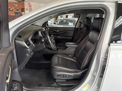 2020 GMC Acadia SLT 4DR SUV AWD   - Photo 9 - Hamilton, OH 45015