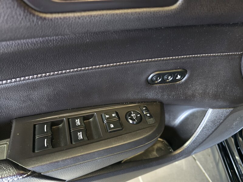 2017 Acura ILX w/Tech w/A-SPEC 4DR SEDAN - Photo 17 - Hamilton, OH 45015