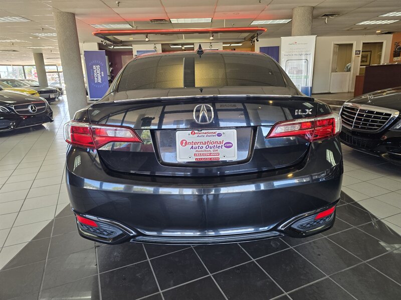 2017 Acura ILX w/Tech w/A-SPEC 4DR SEDAN - Photo 5 - Hamilton, OH 45015