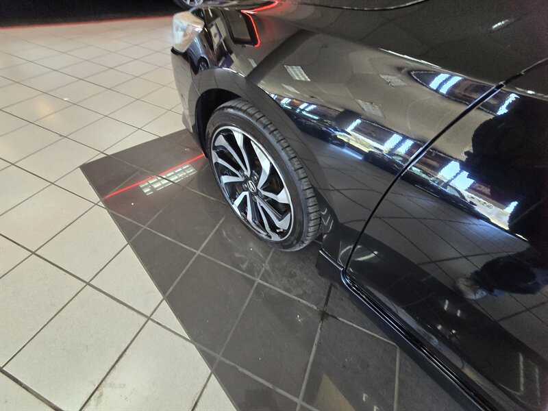2017 Acura ILX w/Tech w/A-SPEC 4DR SEDAN - Photo 32 - Hamilton, OH 45015