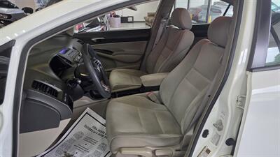 2010 Honda Civic LX   - Photo 9 - Hamilton, OH 45015