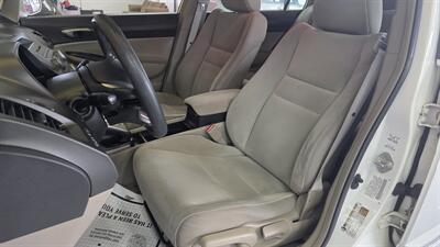 2010 Honda Civic LX   - Photo 10 - Hamilton, OH 45015