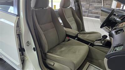 2010 Honda Civic LX   - Photo 23 - Hamilton, OH 45015