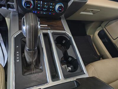 2018 Ford F-150 Lariat SUPER CREW 4X4/FX4   - Photo 22 - Hamilton, OH 45015