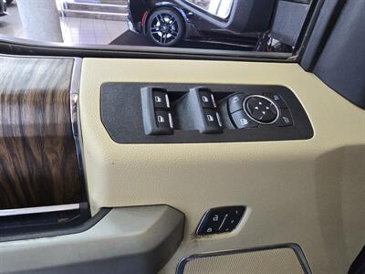 2018 Ford F-150 Lariat SUPER CREW 4X4/FX4   - Photo 20 - Hamilton, OH 45015