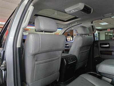 2012 Toyota Sequoia Platinum Edition 4DR SUV AWD   - Photo 13 - Hamilton, OH 45015