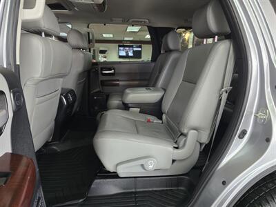 2012 Toyota Sequoia Platinum Edition 4DR SUV AWD   - Photo 14 - Hamilton, OH 45015