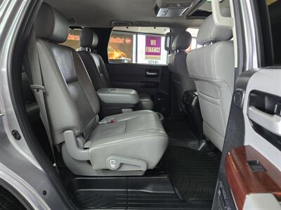 2012 Toyota Sequoia Platinum Edition 4DR SUV AWD   - Photo 25 - Hamilton, OH 45015