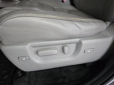 2012 Toyota Sequoia Platinum Edition 4DR SUV AWD   - Photo 29 - Hamilton, OH 45015