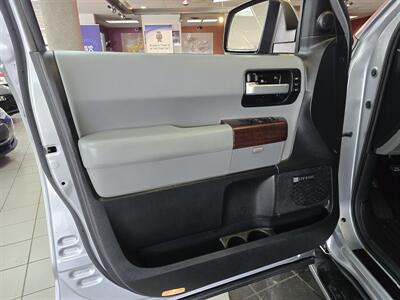 2012 Toyota Sequoia Platinum Edition 4DR SUV AWD   - Photo 7 - Hamilton, OH 45015