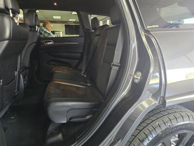 2019 Jeep Grand Cherokee Altitude 4DR SUV 4X4   - Photo 12 - Hamilton, OH 45015