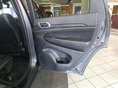 2019 Jeep Grand Cherokee Altitude 4DR SUV 4X4   - Photo 16 - Hamilton, OH 45015