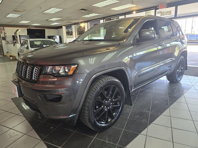 2019 Jeep Grand Cherokee Altitude 4DR SUV 4X4   - Photo 1 - Hamilton, OH 45015