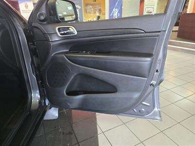 2019 Jeep Grand Cherokee Altitude 4DR SUV 4X4   - Photo 13 - Hamilton, OH 45015