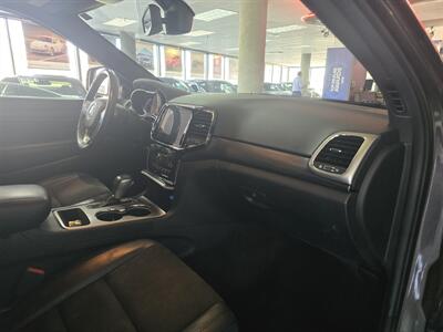 2019 Jeep Grand Cherokee Altitude 4DR SUV 4X4   - Photo 14 - Hamilton, OH 45015