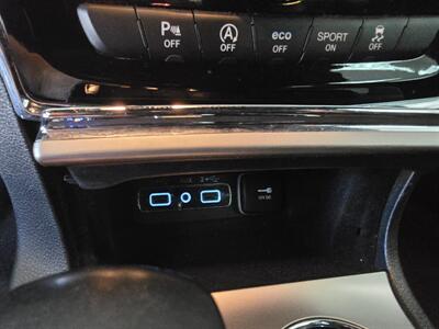 2019 Jeep Grand Cherokee Altitude 4DR SUV 4X4   - Photo 23 - Hamilton, OH 45015