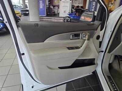 2014 Lincoln MKX Base 4DR SUV AWD   - Photo 7 - Hamilton, OH 45015