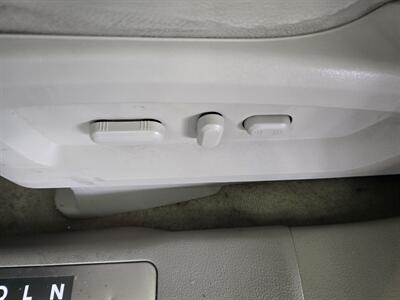 2014 Lincoln MKX Base 4DR SUV AWD   - Photo 21 - Hamilton, OH 45015