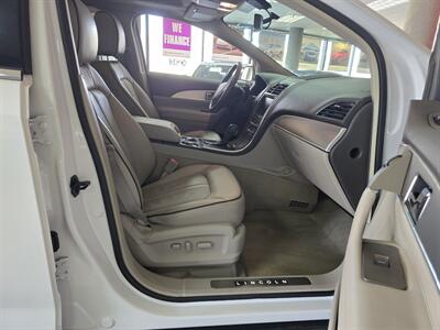 2014 Lincoln MKX Base 4DR SUV AWD   - Photo 15 - Hamilton, OH 45015