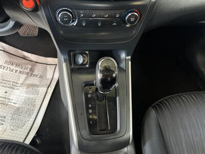 2016 Nissan Sentra SV   - Photo 14 - Hamilton, OH 45015