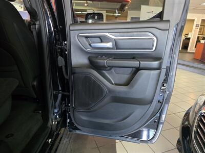 2021 RAM 1500 Big Horn 4DR QUAD CAB 4X4   - Photo 15 - Hamilton, OH 45015