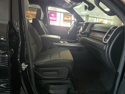2021 RAM 1500 Big Horn 4DR QUAD CAB 4X4   - Photo 14 - Hamilton, OH 45015