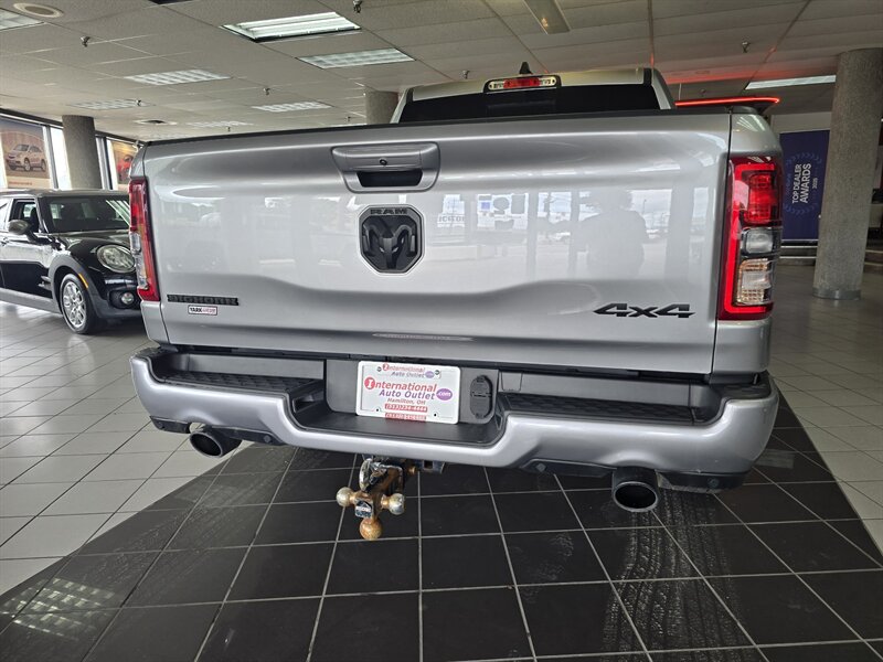 2022 RAM 1500 Big Horn/CREW CAB/HEMI/4X4 - Photo 4 - Hamilton, OH 45015